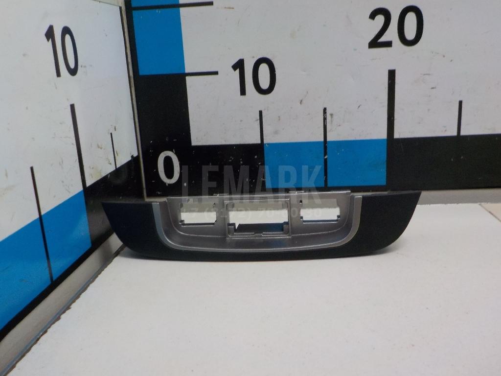 Накладка декоративная 847402S350TAN Hyundai-Kia