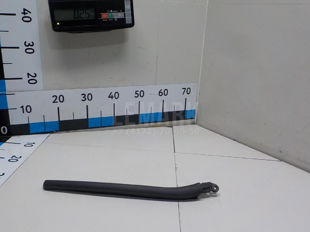 Поводок стеклоочистителя заднего