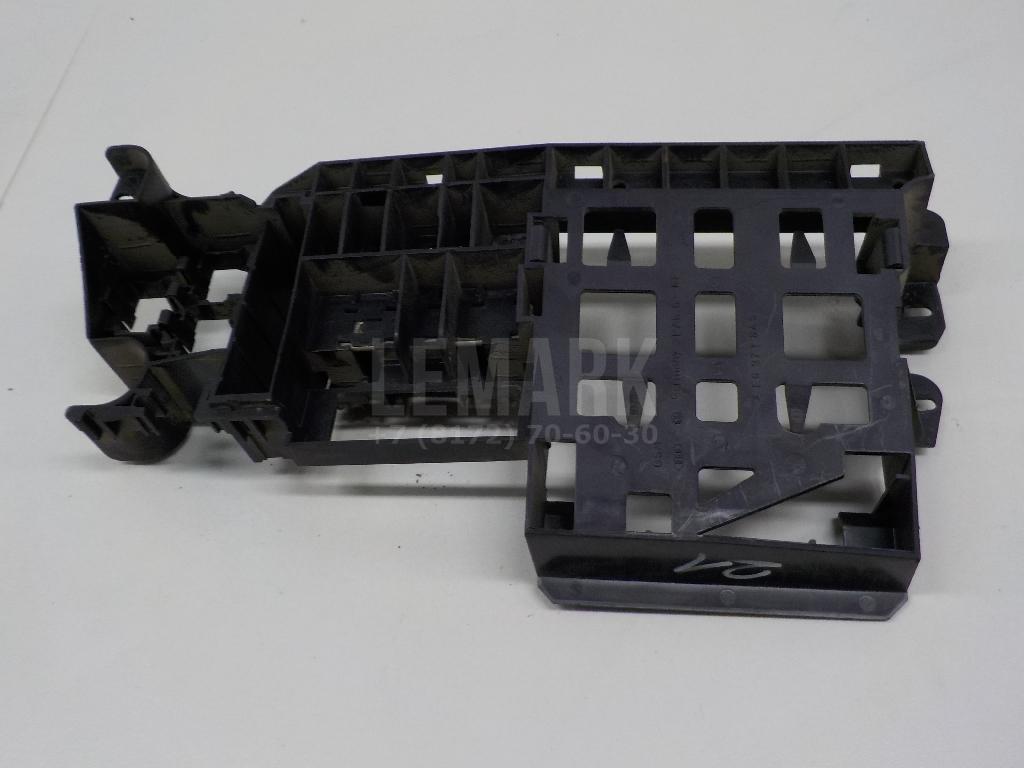 Корпус блока предохранителей для  BMW X5 E53 2000-2007