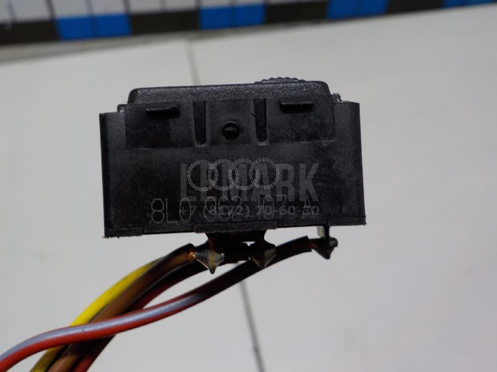 Кнопка центрального замка для  BMW 3-serie E90/E91 2005-2012