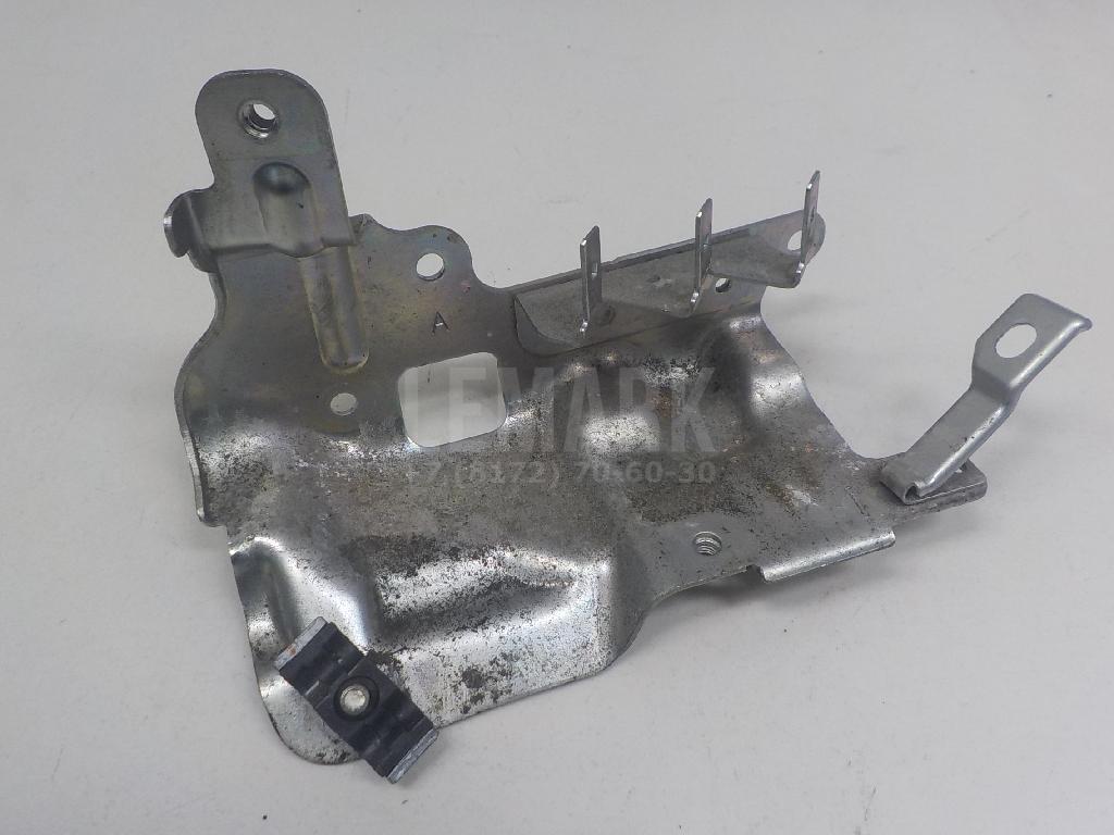Кронштейн глушителя 175780E020 Toyota