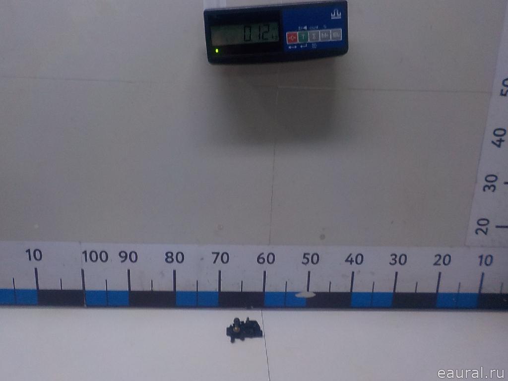 Замок двери задней левой
