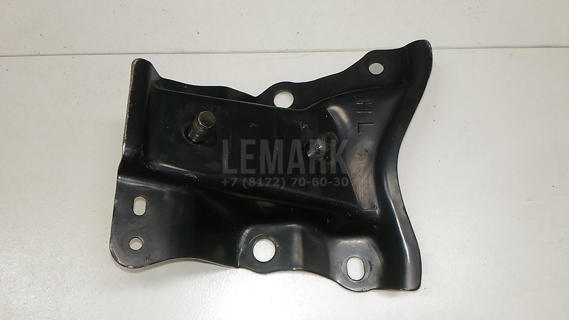 Кронштейн задней балки 5159848010 Toyota