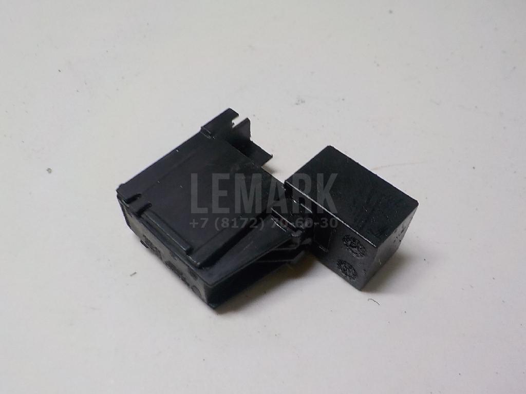 Крепеж 1253075 Ford