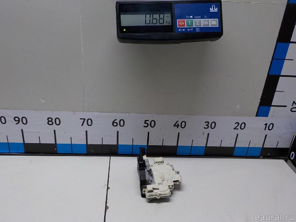 Замок двери задней левой