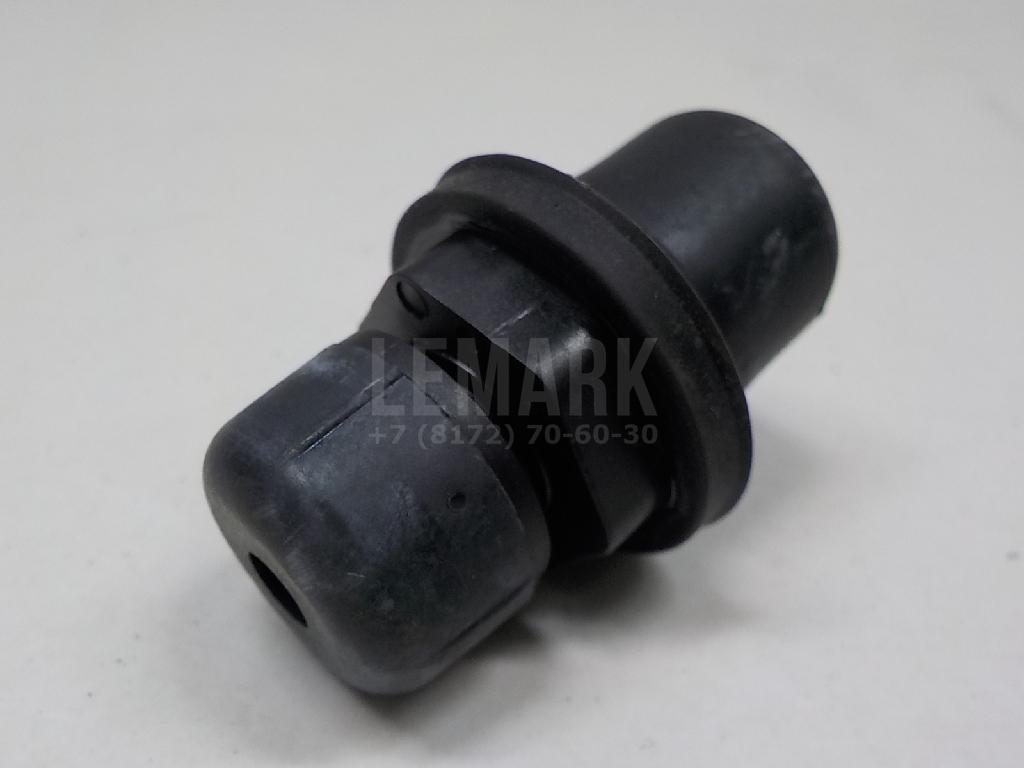 Отбойник крышки багажника 8X0827499 VAG