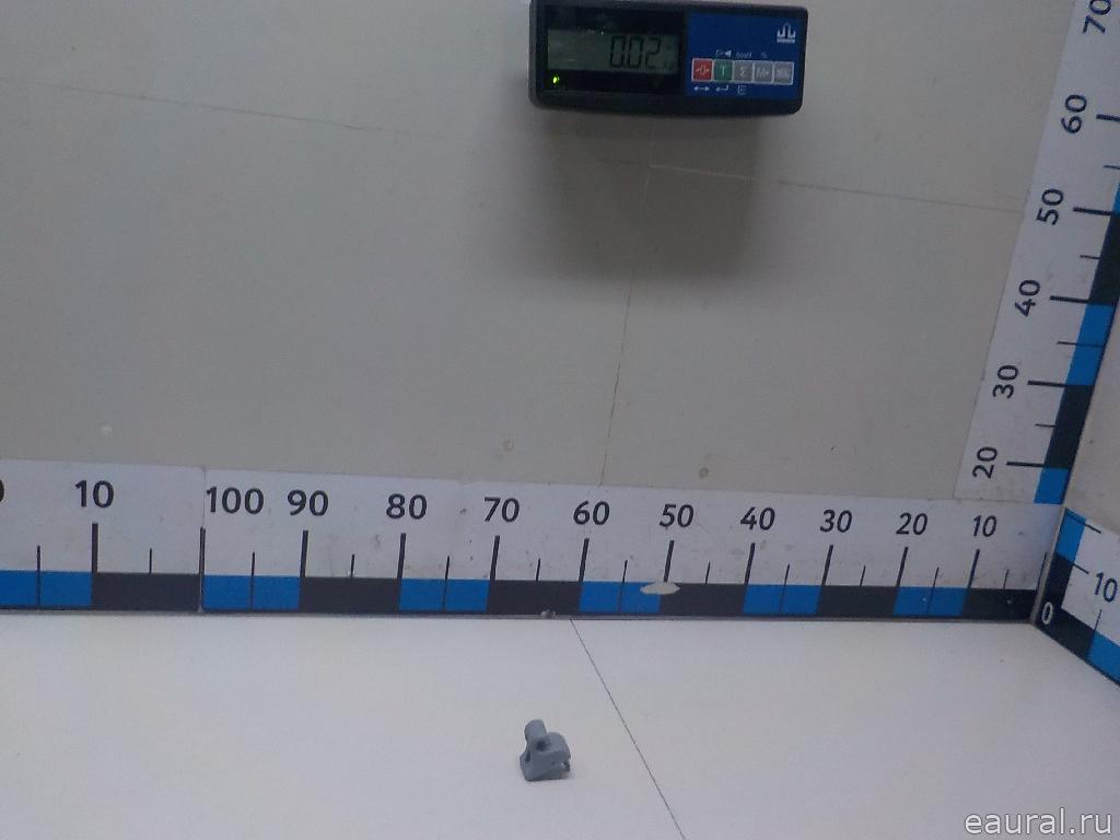 Крючок солнцезащитного козырька