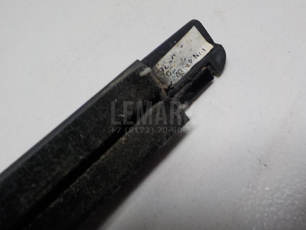 Накладка стекла переднего правого для  BMW X1 F48 2014-2022
