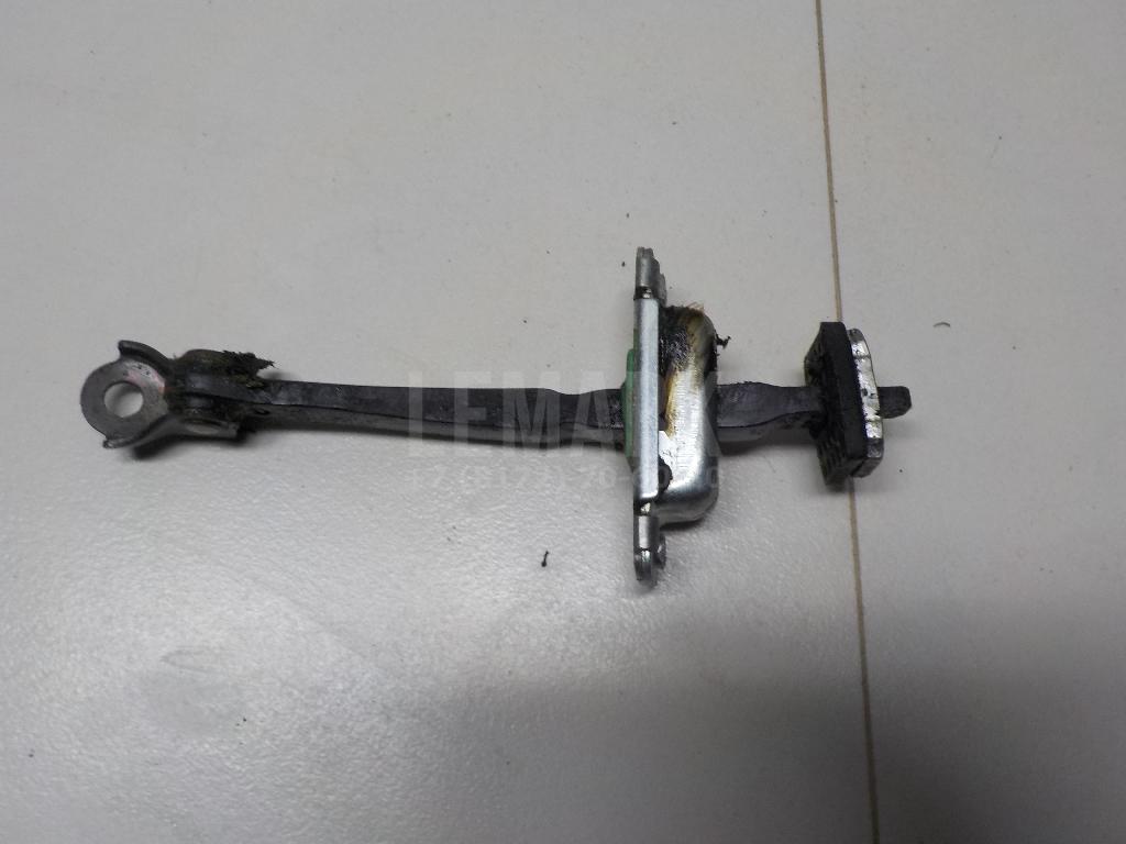 Ограничитель двери 793902B000 Hyundai-Kia