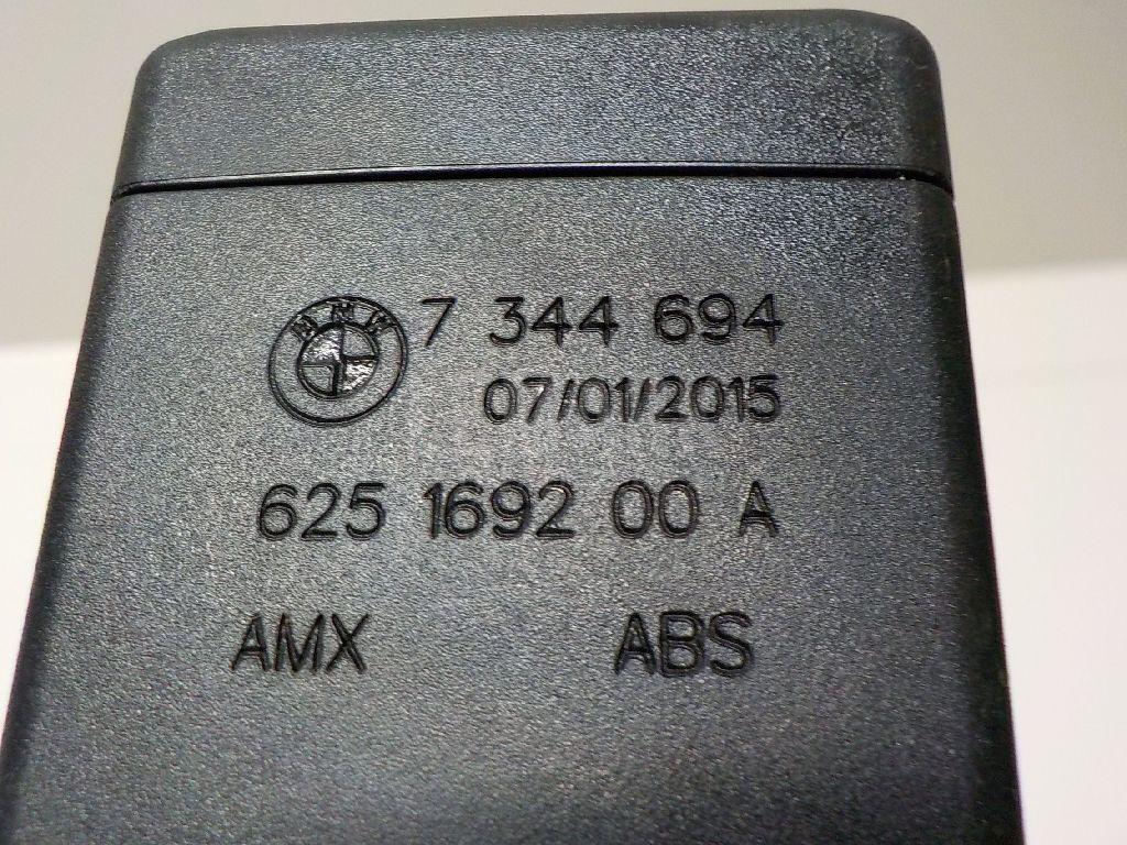 Ответная часть ремня безопасности для  Audi A1 (8X) 2010-2018