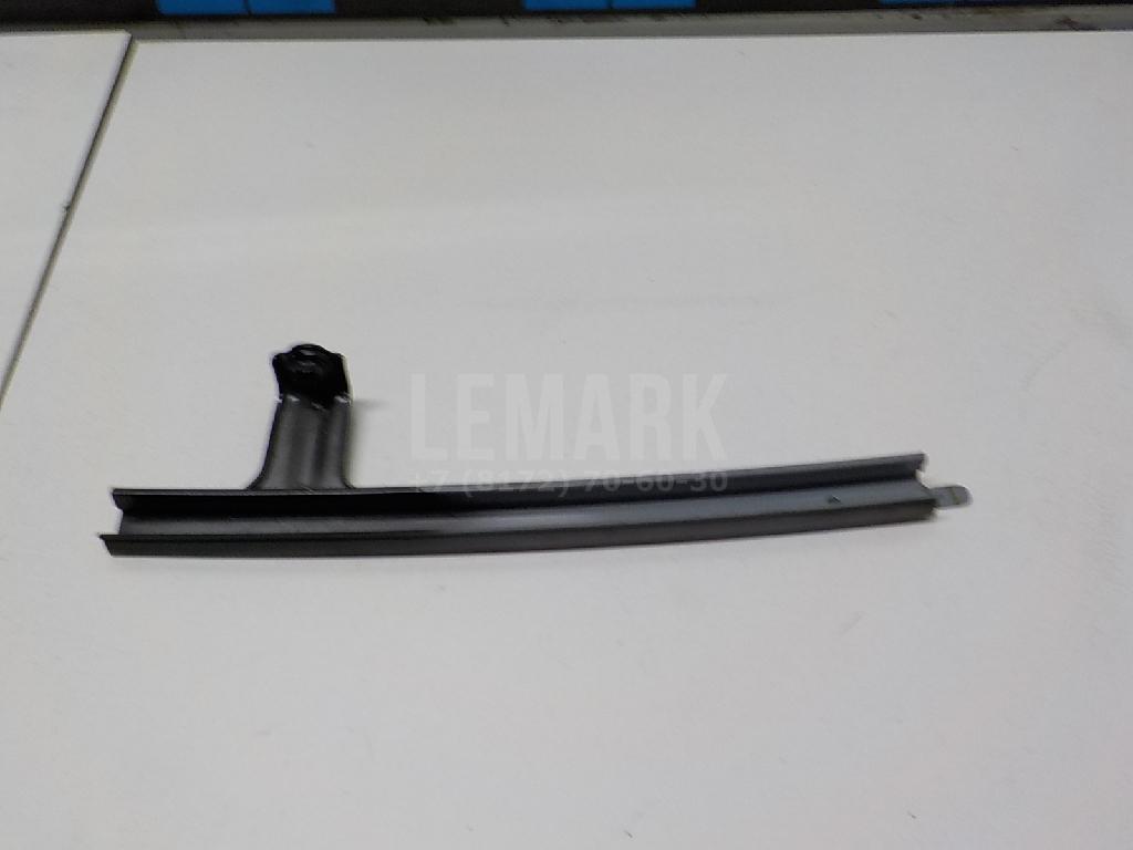 Направляющая стекла двери 6740442030 Toyota