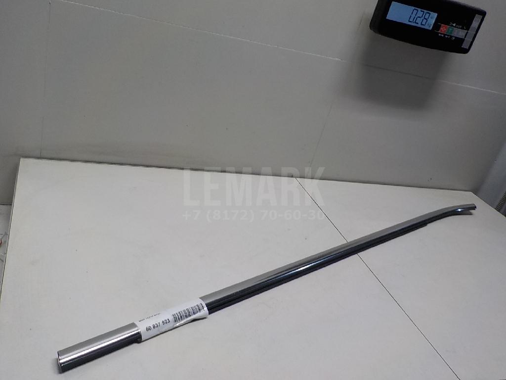 Накладка стекла переднего левого для  Audi Allroad quattro 2006-2012