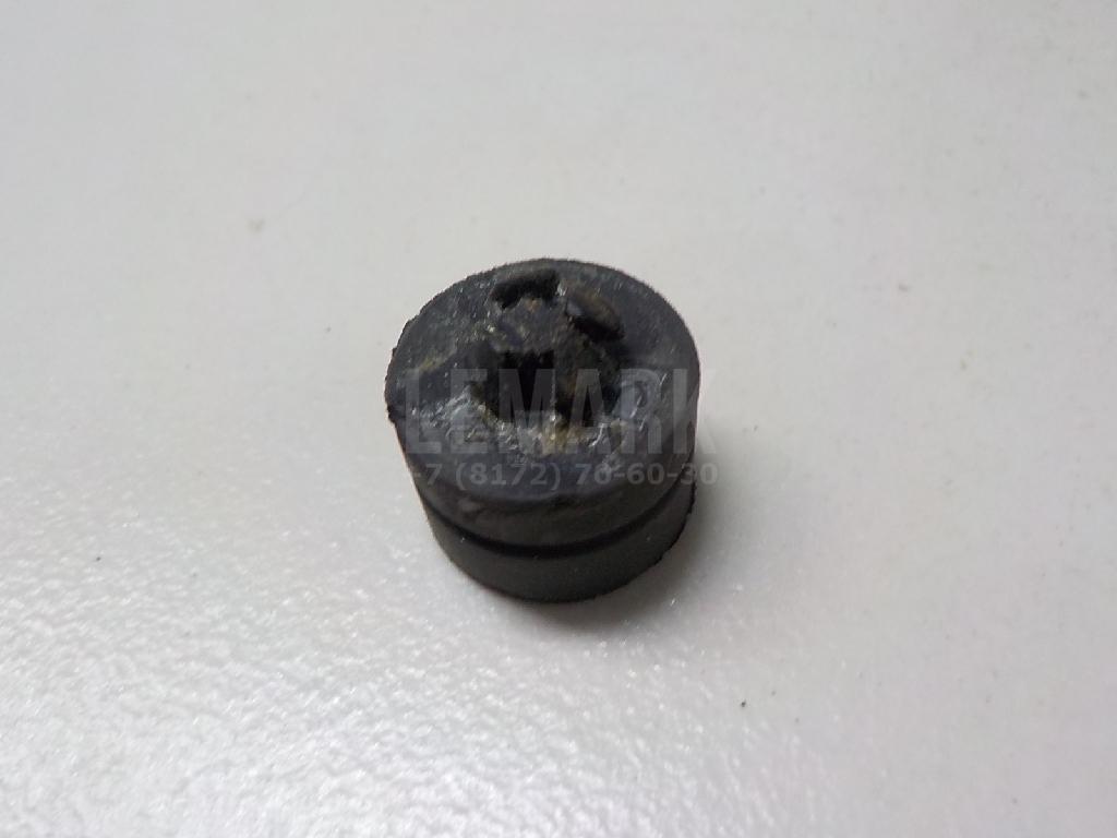 Отбойник капота для  BMW X1 E84 2009-2015