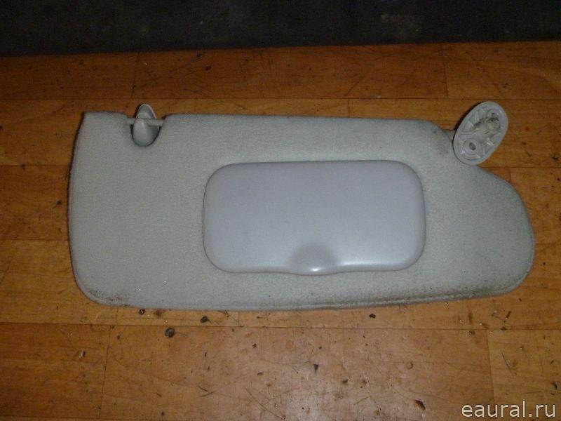 Козырек солнцезащитный (внутри)