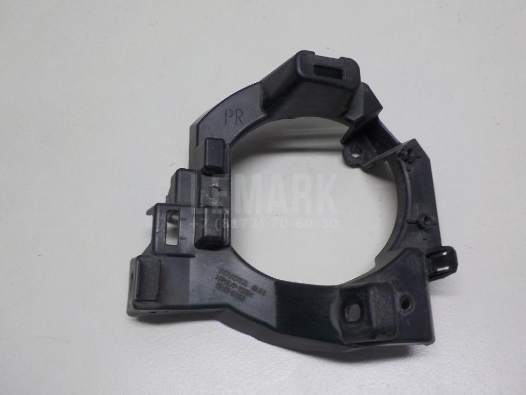 Кронштейн фары противотуманной правой 5212560060 Toyota
