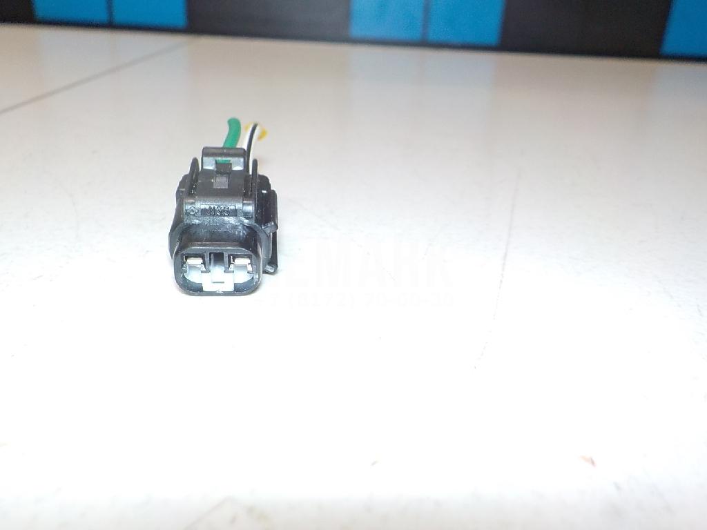 Разъем 9098011003 Toyota