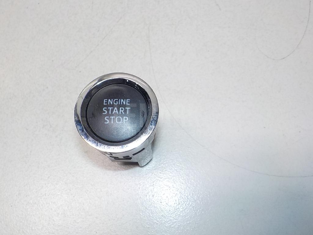 Кнопка запуска двигателя 8961142012 Toyota