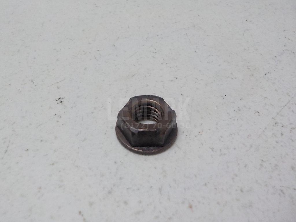 Гайка выпускного коллектора 0049909050 Mercedes Benz