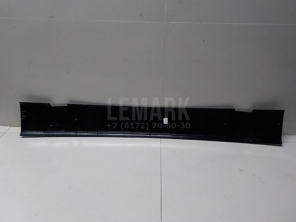 Накладка двери багажника