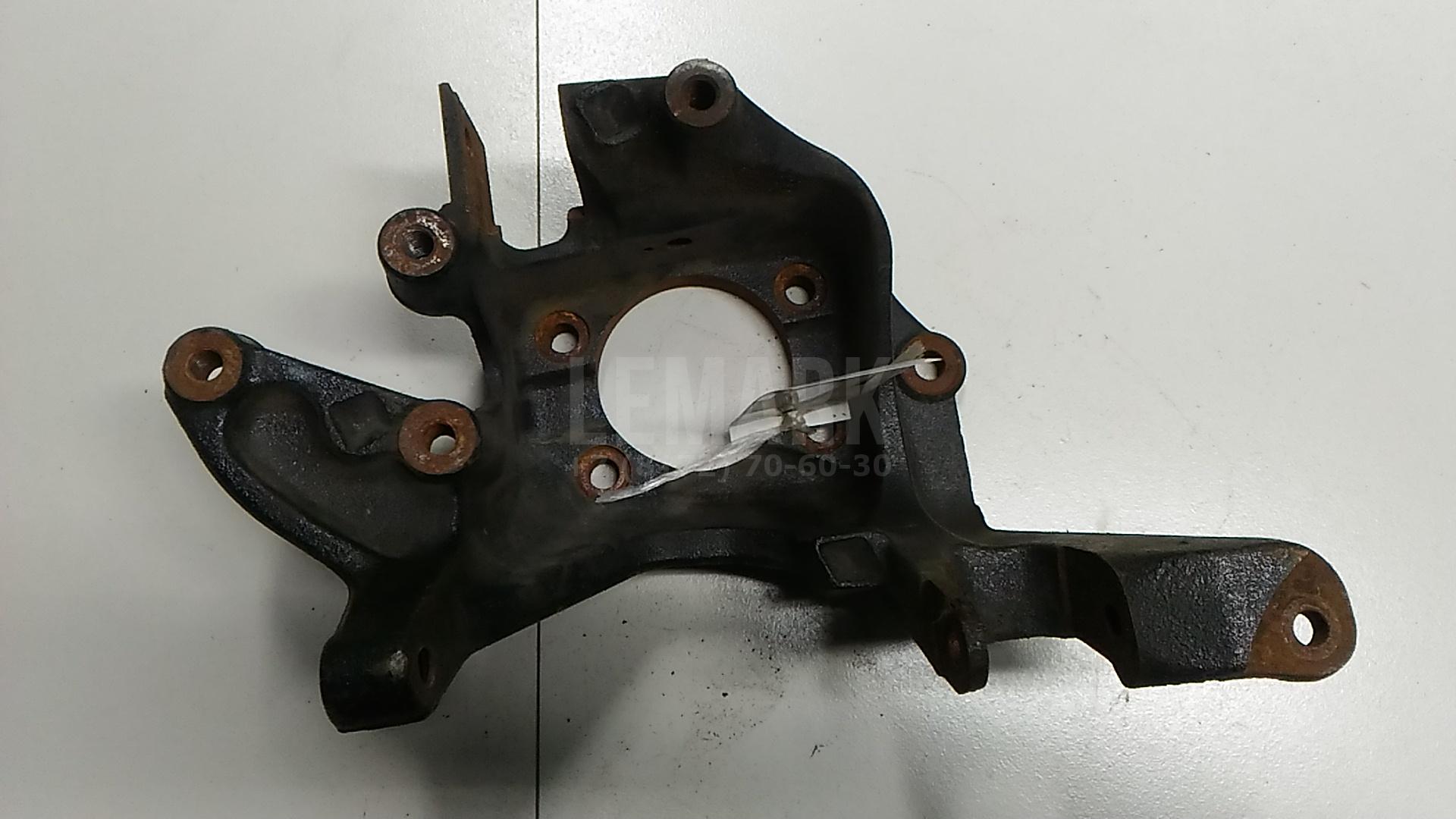 Кулак поворотный задний правый для  Ford Escape EUR 2007-2009