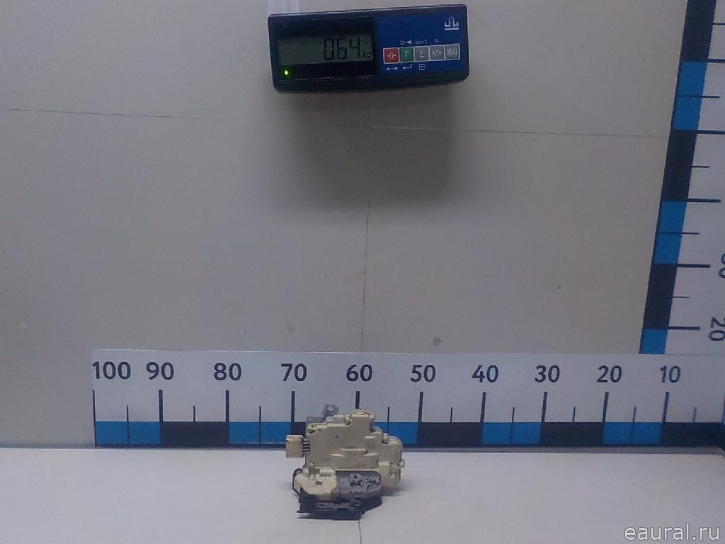 Замок двери задней левой