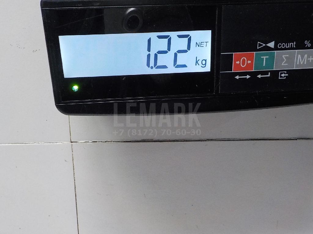 Петля двери багажника