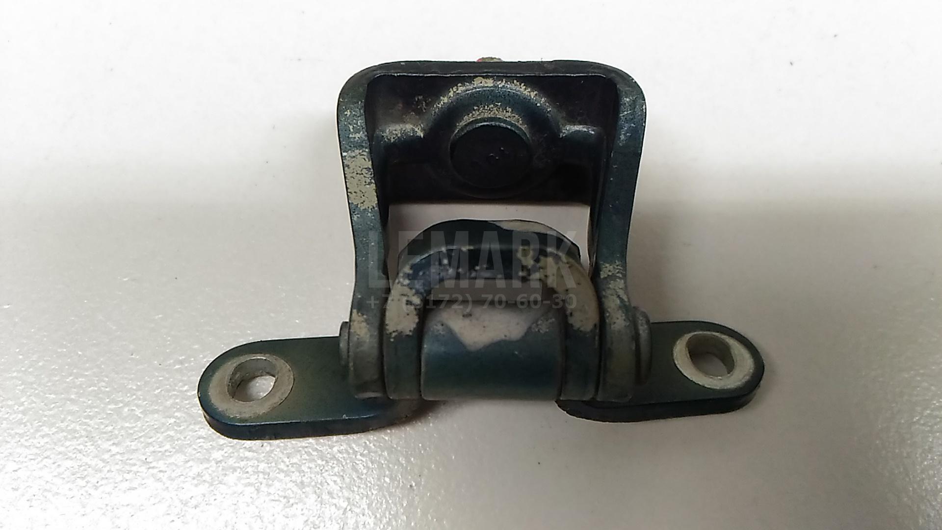 Петля двери багажника верхняя 3T0827302C VAG