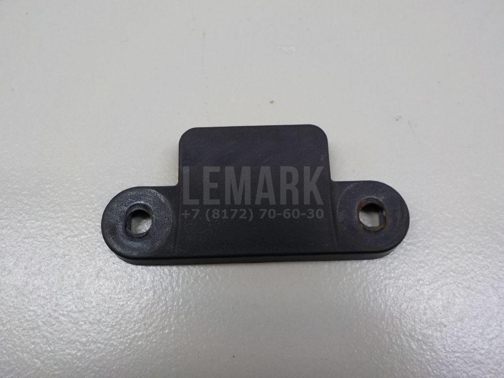 Отбойник крышки багажника 817383J000 Hyundai-Kia