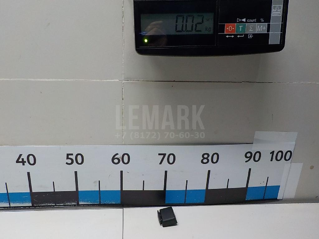 Отбойник крышки багажника 1751102 Ford