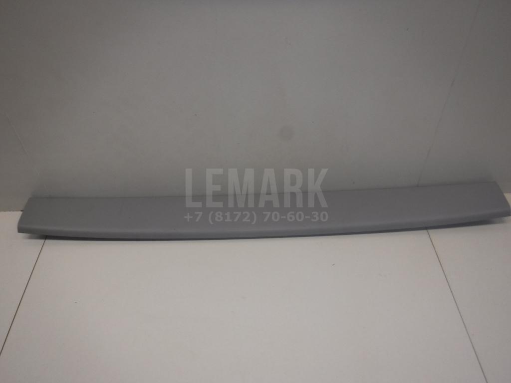 Обшивка двери багажника 6793942020B0 Toyota
