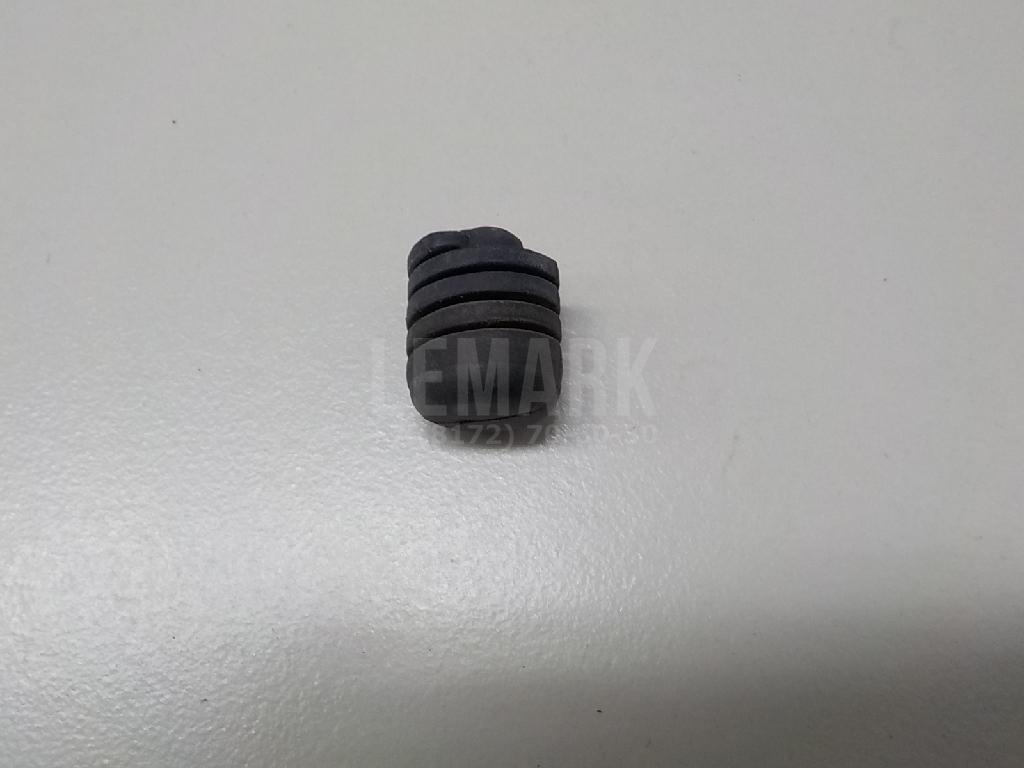 Отбойник капота 3B0823499C VAG