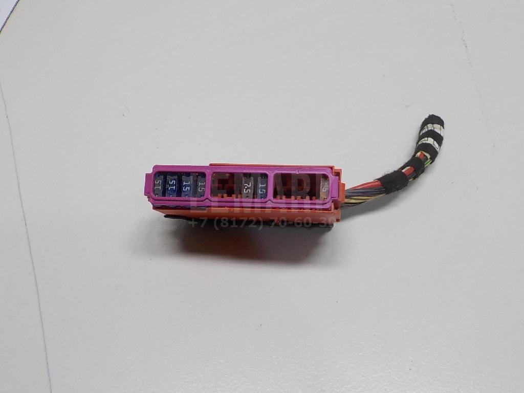 Блок предохранителей 8K0941824E VAG