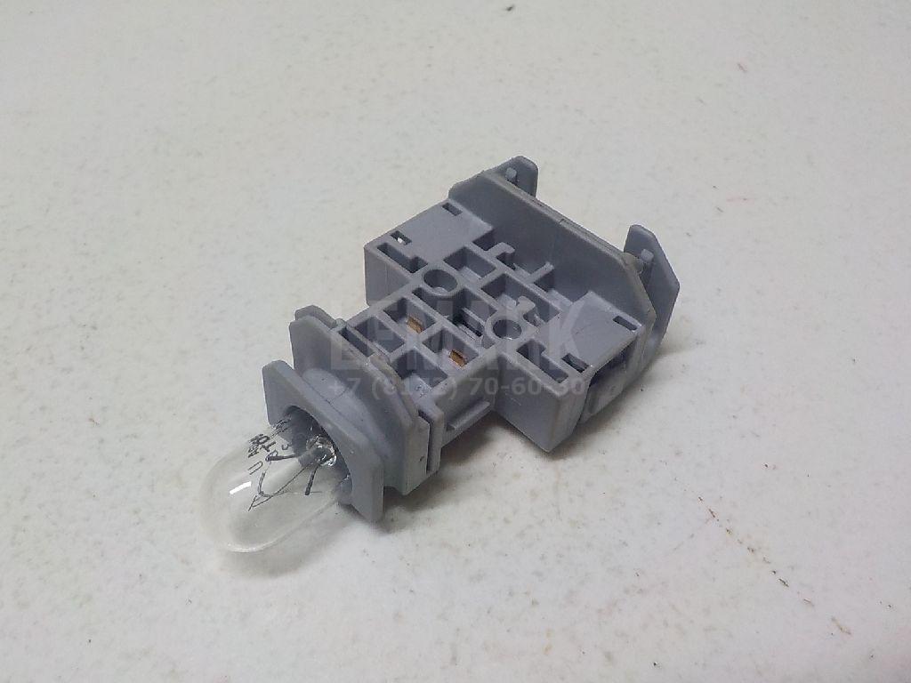 Патрон лампы 8139130010 Toyota