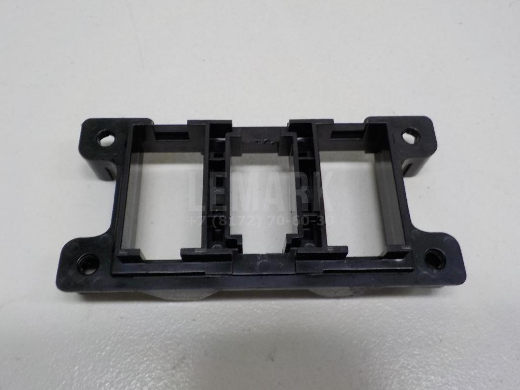 Накладка (кузов внутри) 936062B000CA Hyundai-Kia