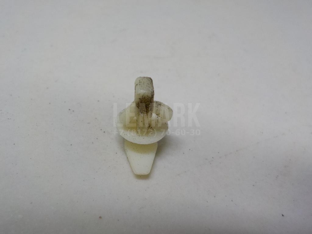 Крепеж (клоп) 864382B000 Hyundai-Kia