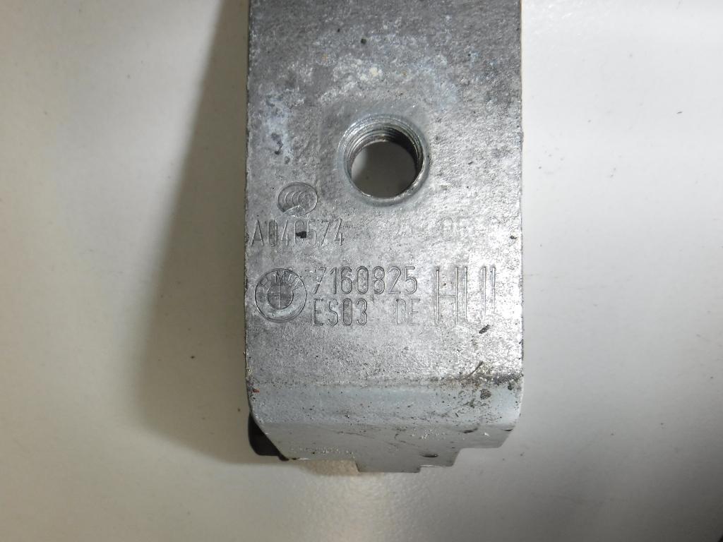 Петля двери задней левой нижняя для  Audi 80/90 [B3] 1986-1991