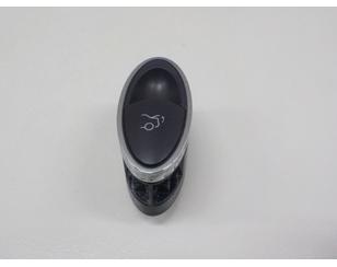 Кнопка открывания багажника для Mercedes Benz W211 E-Klasse 2002-2009 б/у состояние отличное