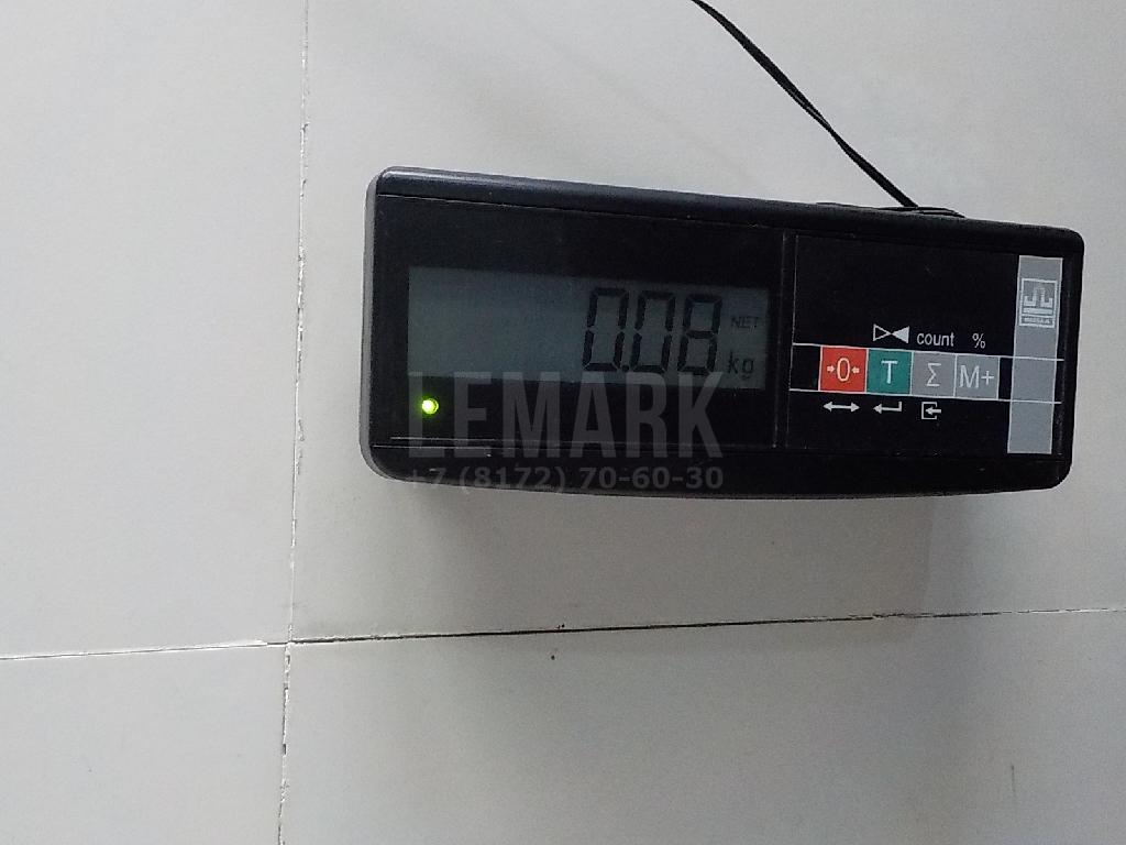 Кожух замка багажника