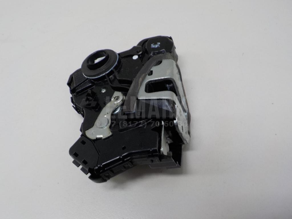 Замок двери передней правой 690300C050 Toyota