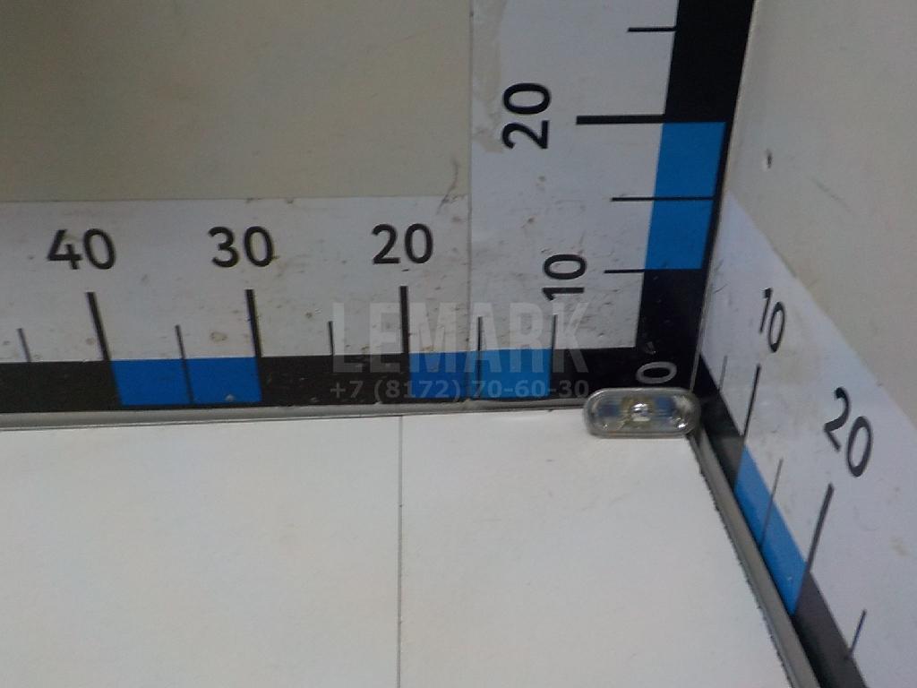 Повторитель на крыло белый 1J0949117 VAG