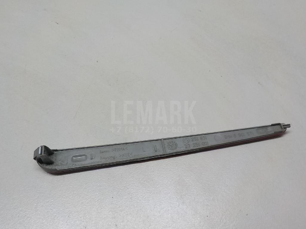 Отражатель задний для  BMW 7-serie E65/E66 2001-2008