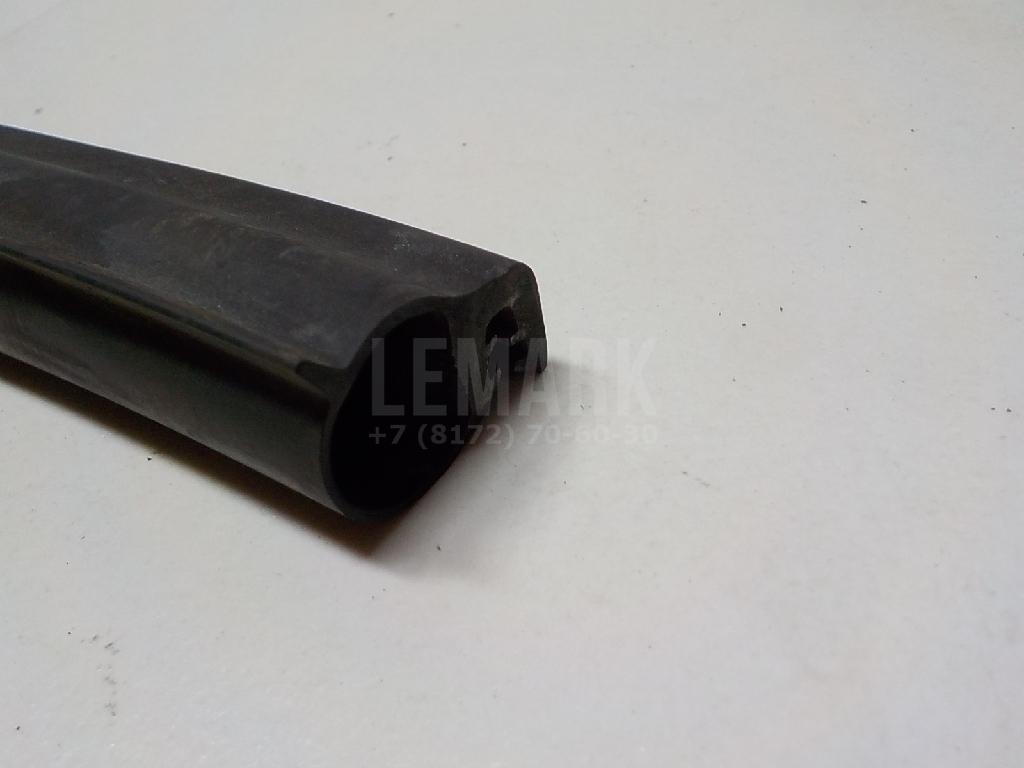 Уплотнитель (наружный) для  BMW X5 E70 2007-2013