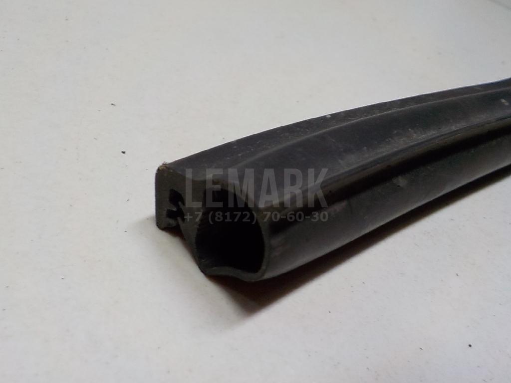 Уплотнитель (наружный) для  BMW X5 E70 2007-2013