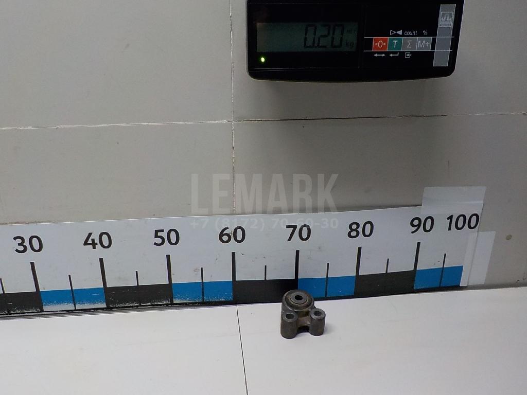Опора КПП 1370378 Ford