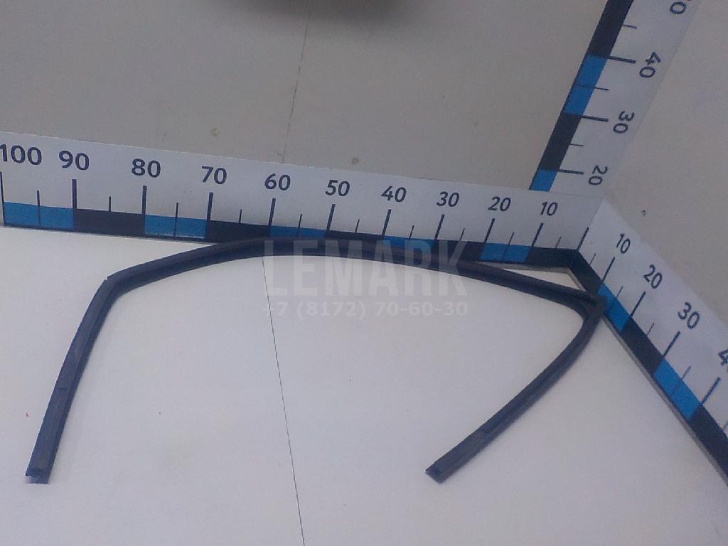 Уплотнитель стекла двери