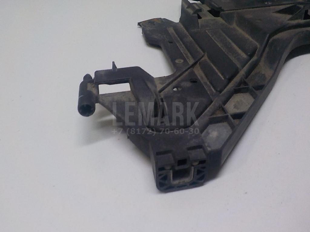 Кронштейн крепления фары для  BMW 3-serie F30/F31/F80 2011-2020