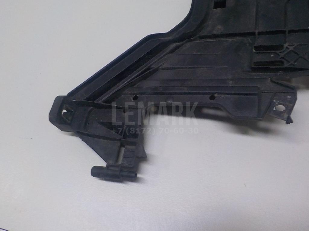Кронштейн крепления фары для  BMW 3-serie F30/F31/F80 2011-2020