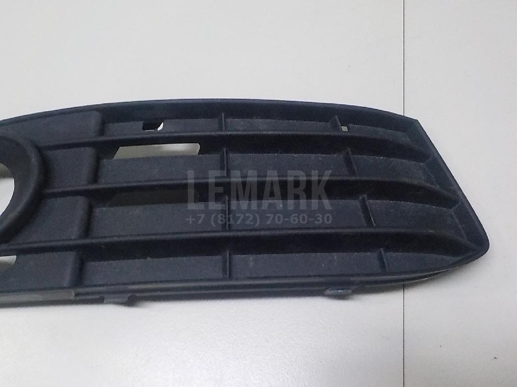 Решетка в бампер левая для  BMW X1 F48 2014-2022