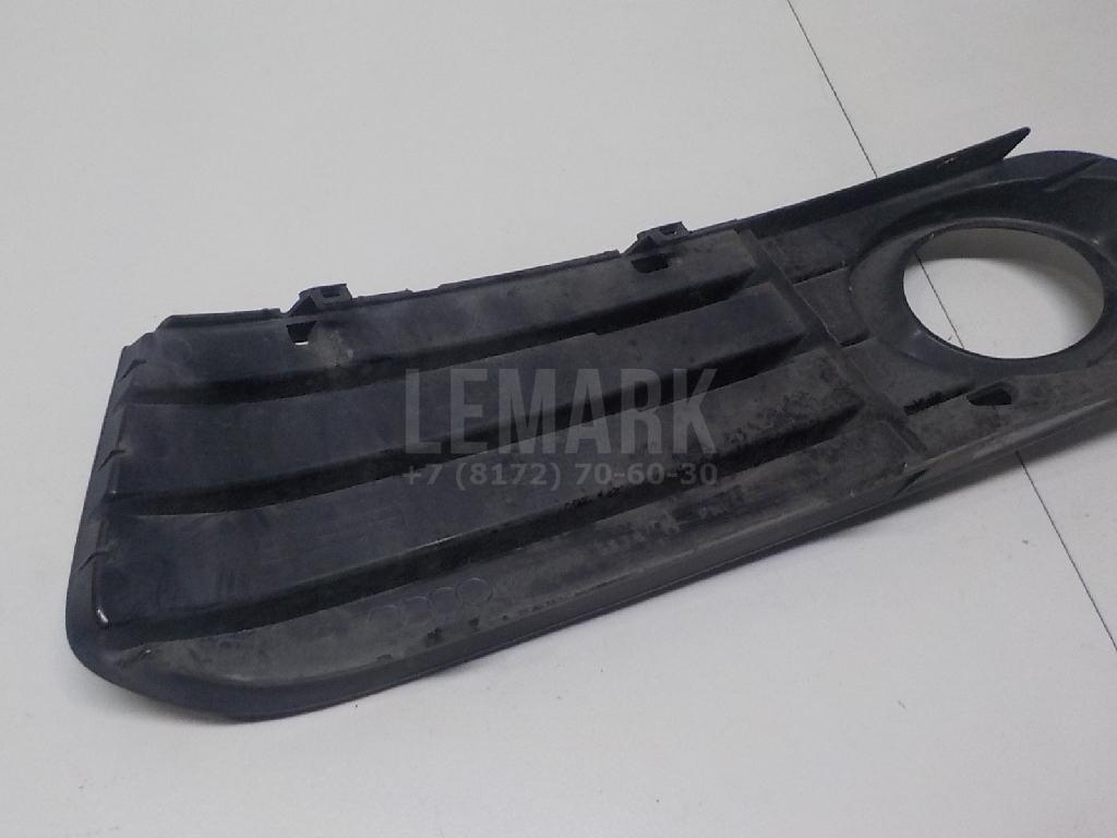 Решетка в бампер левая для  BMW X1 F48 2014-2022