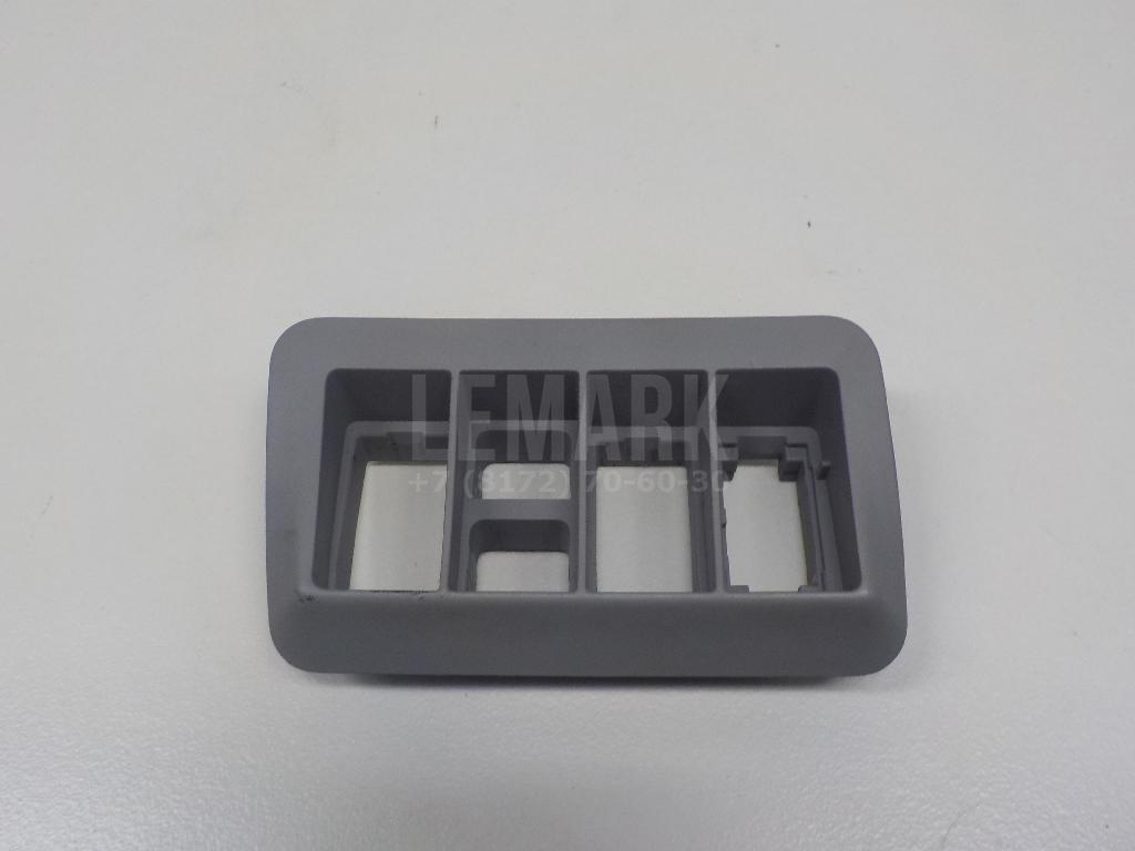 Накладка декоративная 933102B050J4 Hyundai-Kia